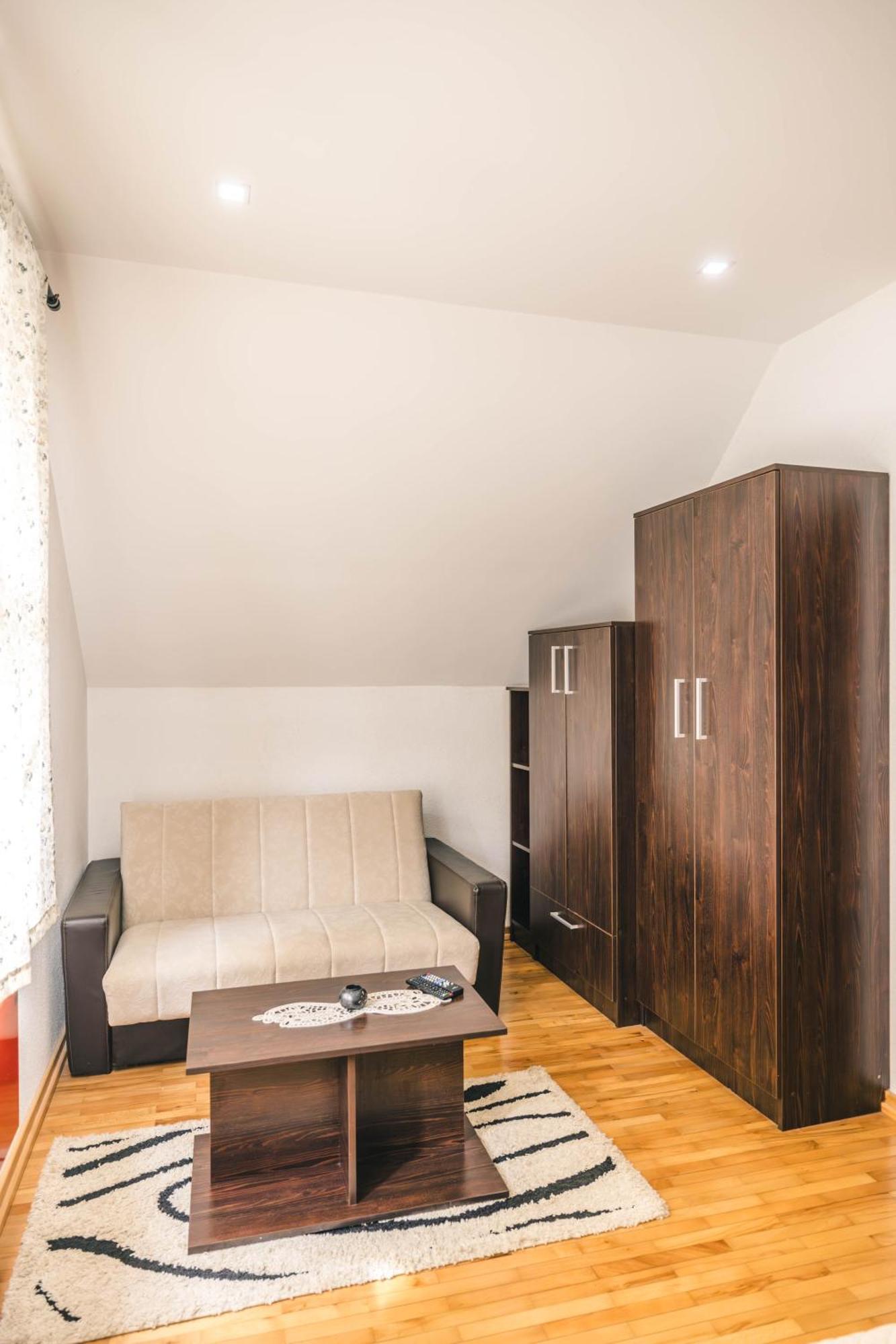 Lodge Zeleni Svet Crni Vrh エクステリア 写真